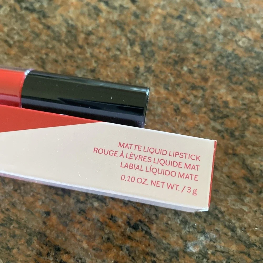 Mary Kay‎ Matte Liquid Lipstick CLASSIC RED 3g 203248   New In Box